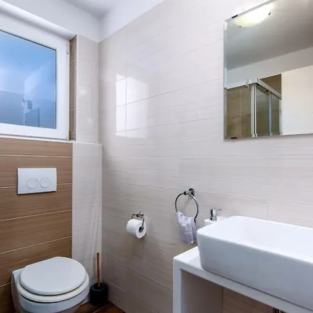 Villa Activity Perhat With Pool In Visnjan *